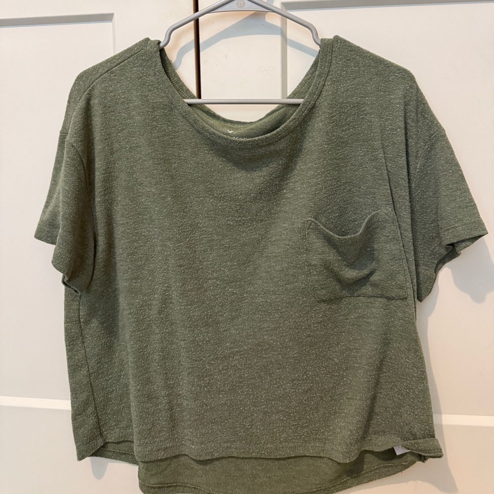 American Eagle Outfitters Green Short Sleeve Tee